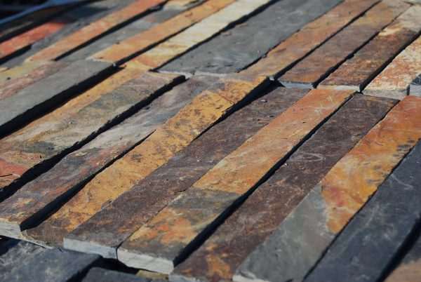 Multi Colour Slate Riven — natural slate, pieces laid out to show the colour mix