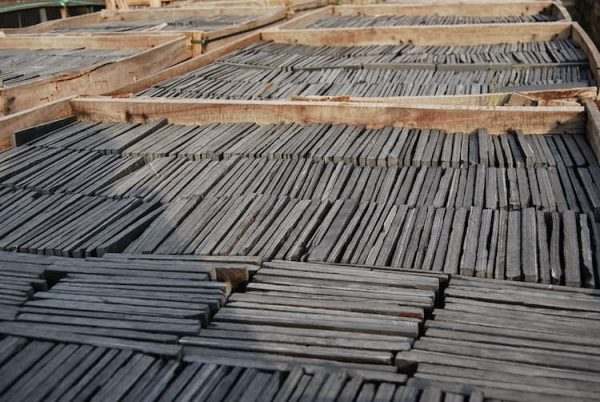 Slate Tiles Africa Blue — natural slate, detail view of the stone