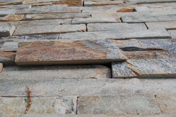 Emerald Autumn Quartzite Riven Cladding — split-face quartzite, close-up of the split face