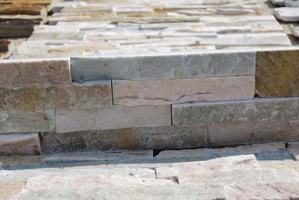 Verona Solera Quartzite Panel Cladding — split-face quartzite, detail view of the stone