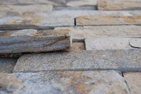 Beige Quartzite Riven Cladding — split-face quartzite, close-up of the split face